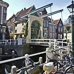 Prinsenhof # Zestien *