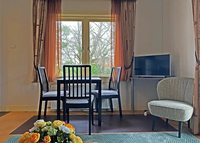 Prinsenhof # Zestien * Bergen